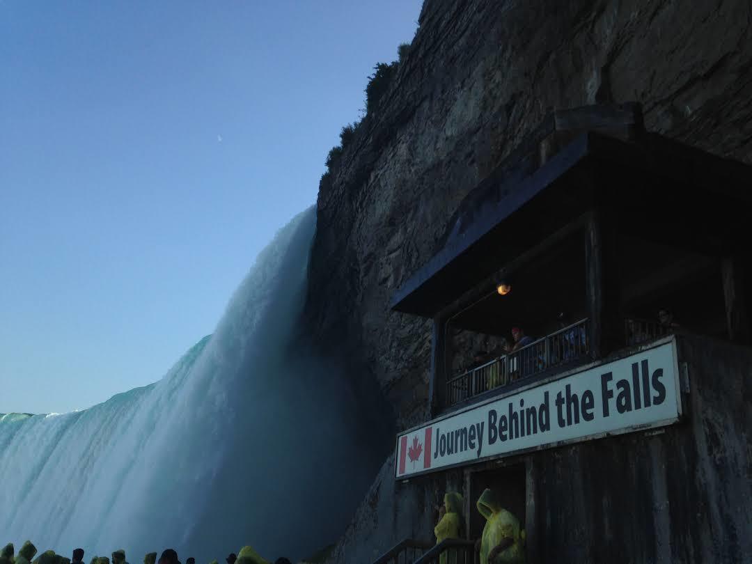 Wycieczka Journey Behind The Falls